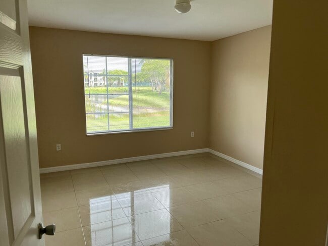 Building Photo - 4101 San Marino Blvd