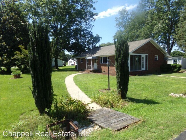 Building Photo - 3 br, 1 bath House - 4006 Jefferson Park Road