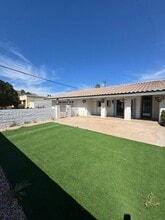 Building Photo - 1990 E Calle Felicia