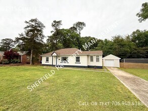 Building Photo - 2515 Camille Dr