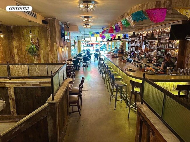 Building Photo - 802 9th Ave