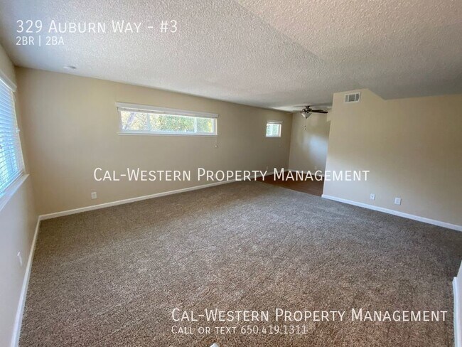 Building Photo - Remodeled 2 bed 1.5 bath apartment available