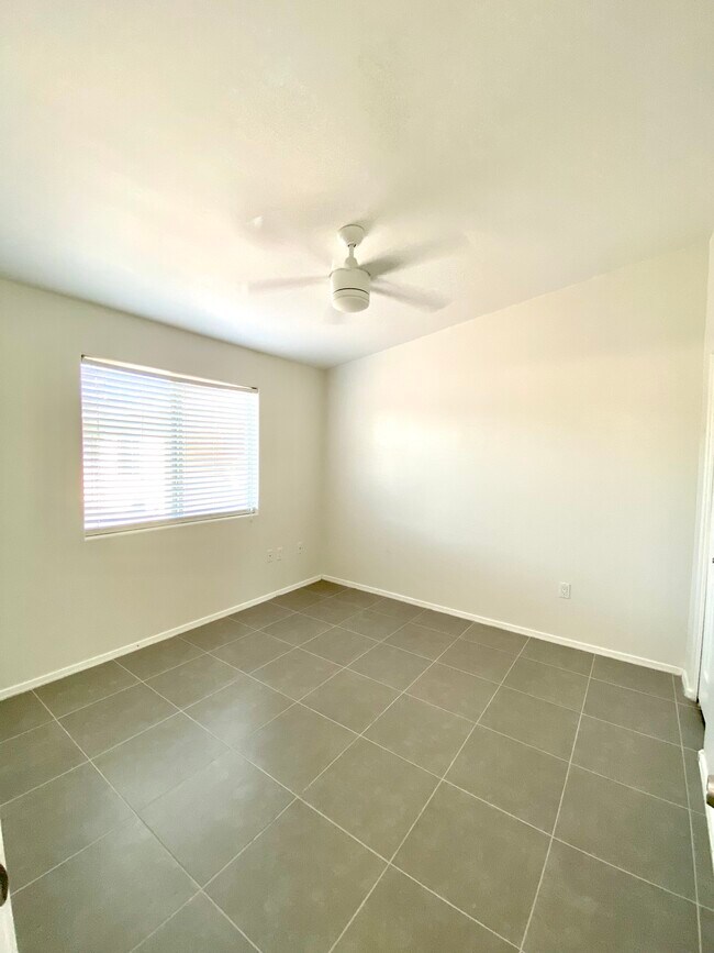 Foto del edificio - 1219 E Colter St