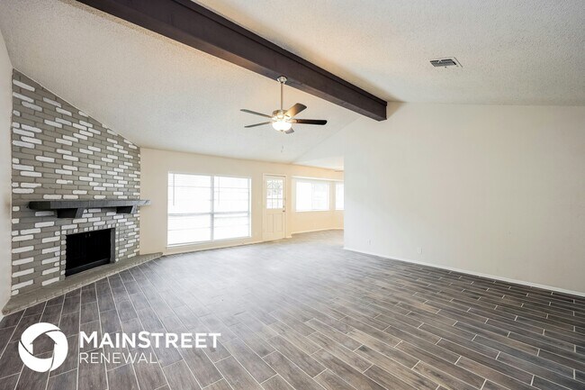 Foto del edificio - 9501 Chelmsford Dr