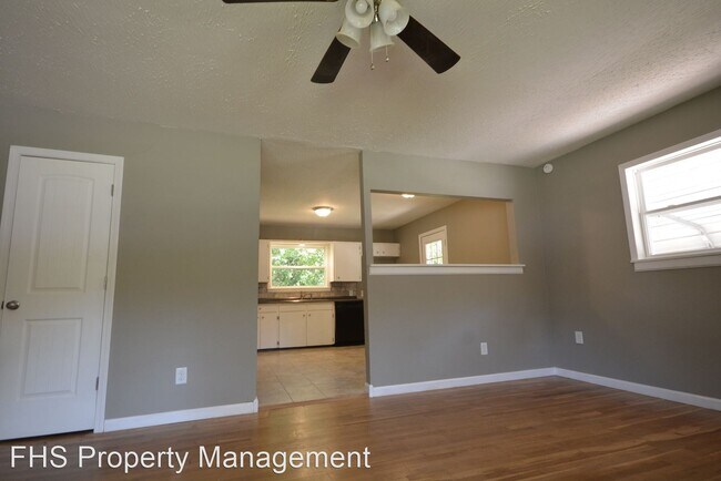 Building Photo - 3 br, 1 bath House - 2118 N. Newton Ave