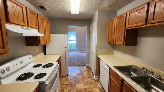 Photo - 5749 Strathmoor Manor Cir Townhome