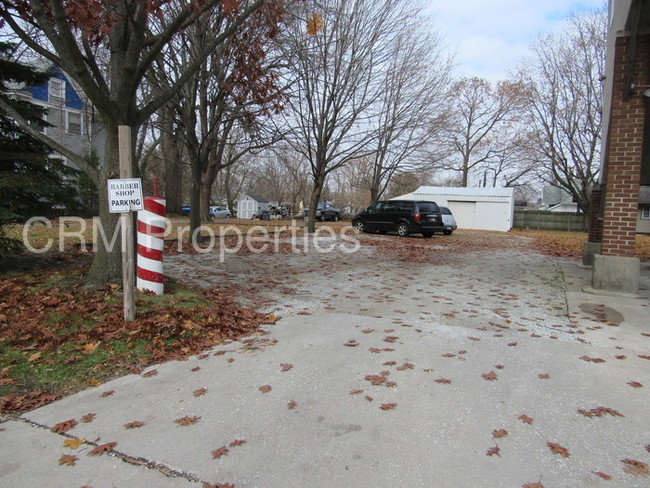 Building Photo - 201 N Philips St #202