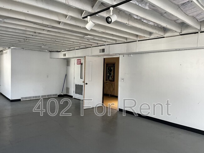 Building Photo - 5701 NW Radial Highway - White Wall