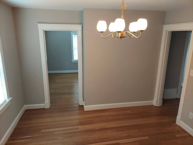 Foto del edificio - Single Family 3 BR, 2 Bath Rental House in Staunton, Available in November 2025