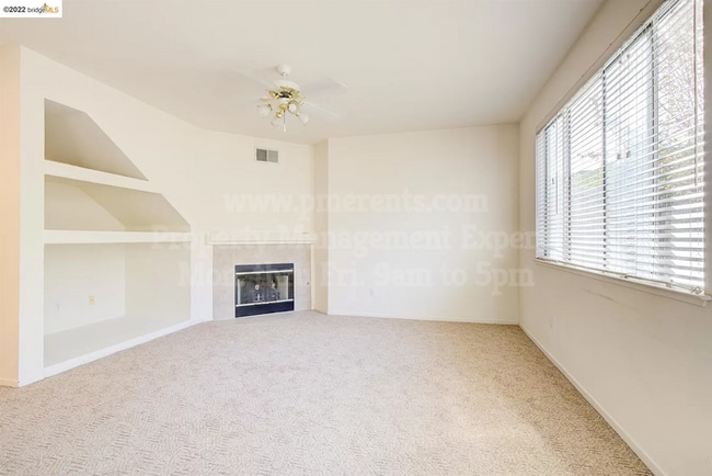 Building Photo - 5442 Rockwood Cir