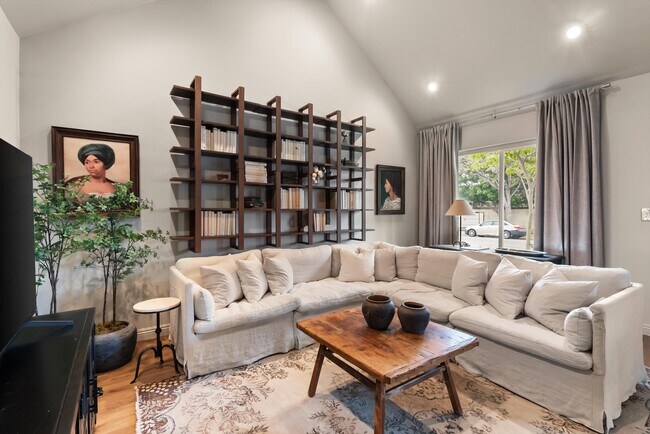 Sala de estar - 22855 S Van Deene Ave