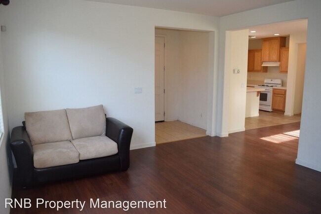 Building Photo - 3 br, 2.5 bath House - 471 Wapello Circle