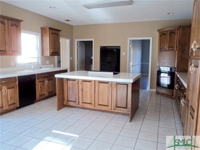 Building Photo - 468 Cypress Point Rd