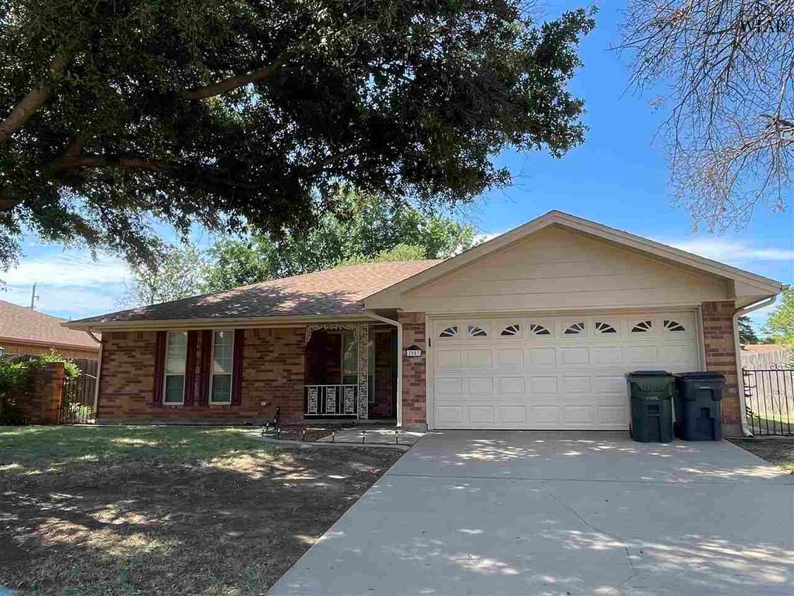 Primary Photo - 2807 Concho Ln