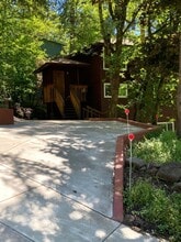 Building Photo - 5020-5020 Saratoga St