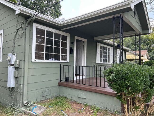 Foto del edificio - 1021 14th Pl SW