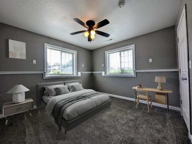 Building Photo - 1319 B Ave W