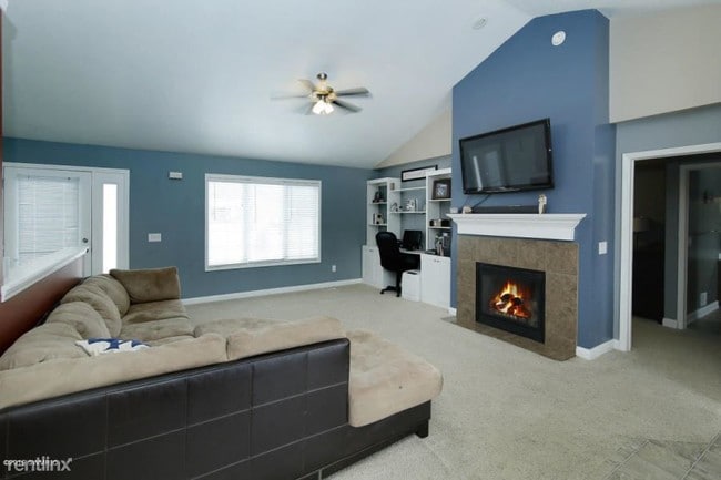 Building Photo - 3 br, 2 bath House - 1200 Schuring Rd