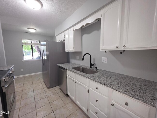 Building Photo - 5893 Shady Grove Cir