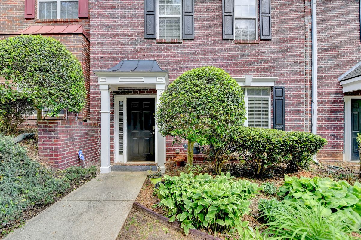 Foto principal - 3426 Town Square Dr NW