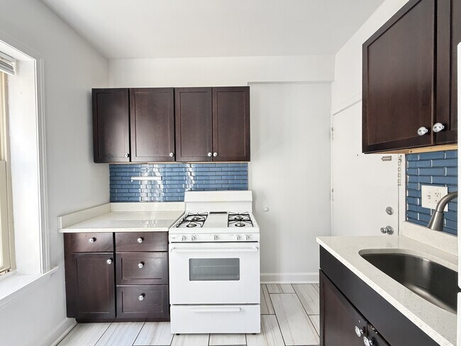 Foto del edificio - 6343 N Magnolia Ave