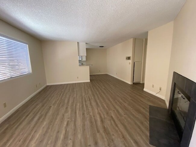 Building Photo - 4156 Wabash Ave