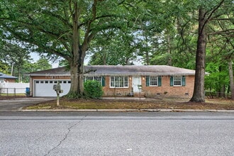 Building Photo - 4503 Leeward Dr