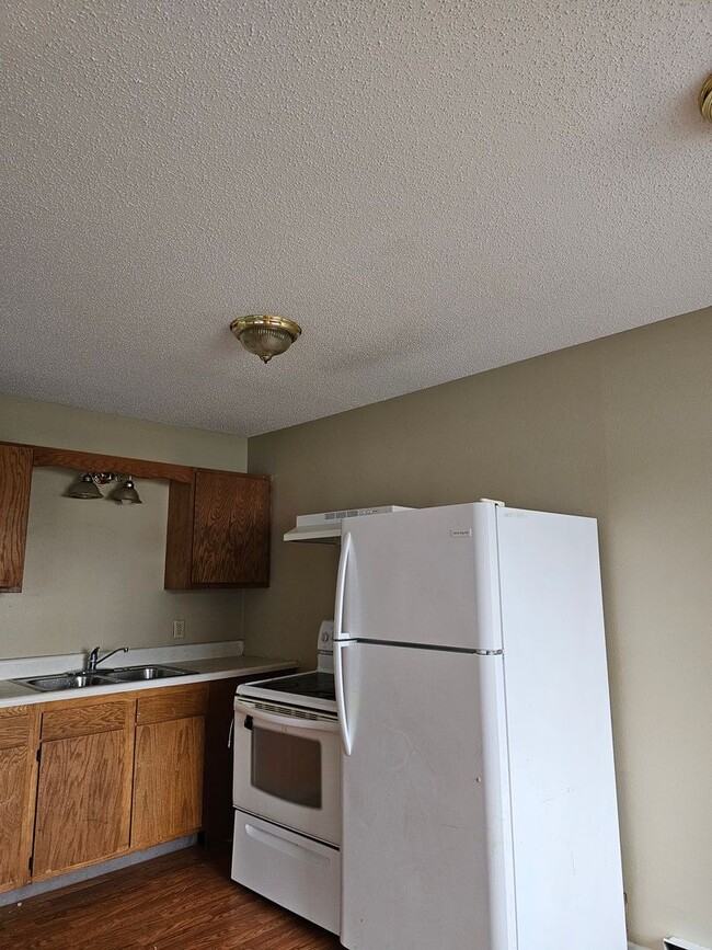 Building Photo - Updated Two Bedroom in Paulding