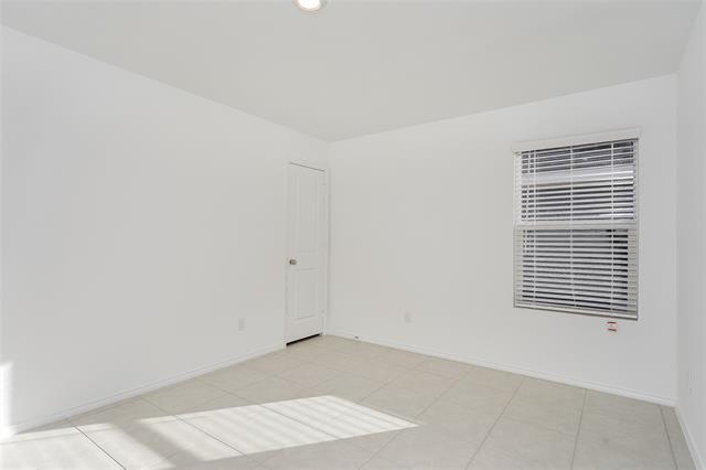 Foto del edificio - 5641 Rockrose Ln