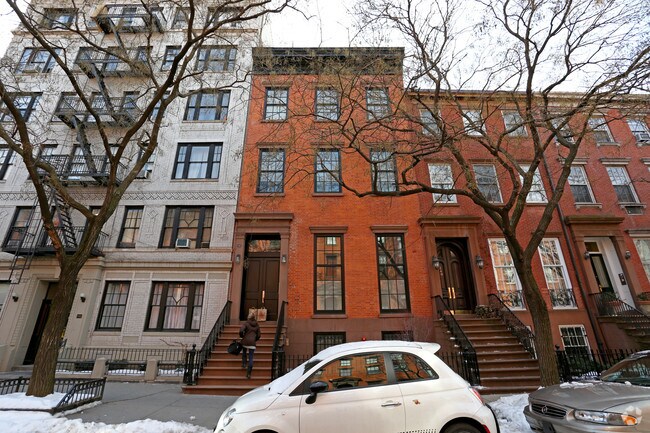 Building Photo - 338 W 22nd St