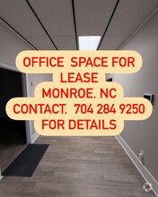 Building Photo - 2530 W Roosevelt Blvd