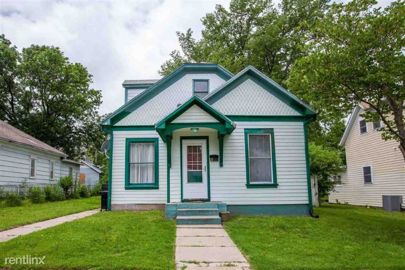 Primary Photo - 4 br, 1 bath House - 5 S. C Street