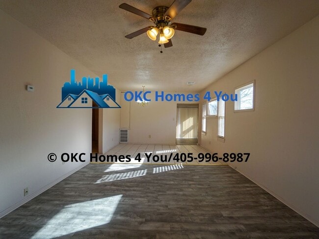 Photo - 2 Bed, 1 Bath Near Plaza & Midtown Areas House