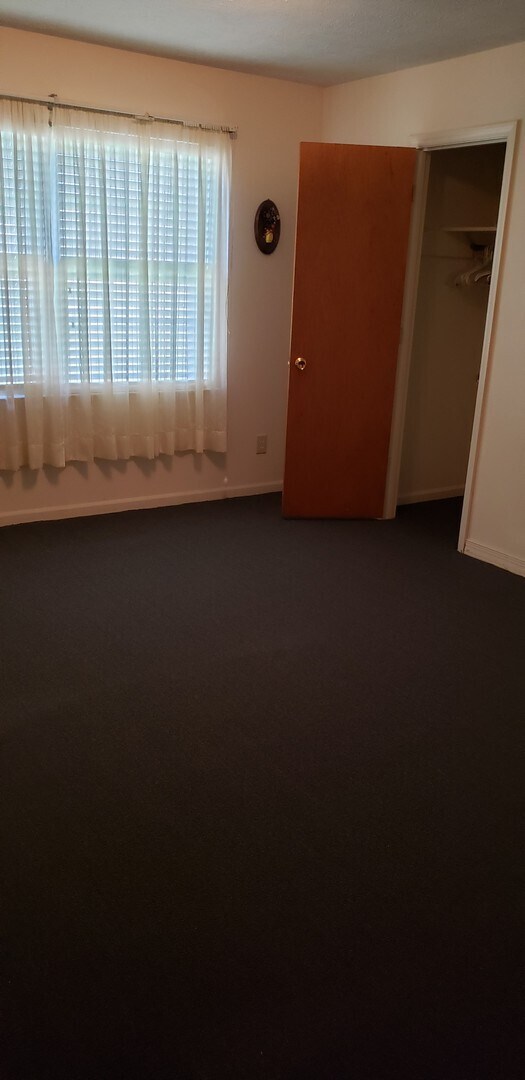 Building Photo - Cozy 2 bedroom, 2.5 bath with a bonus room