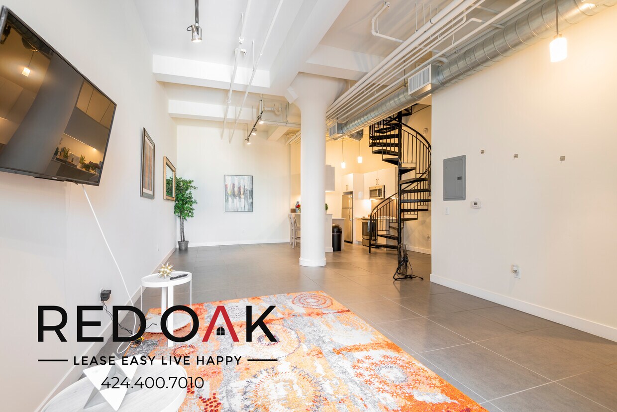 1 Month Free Movein Special! Luxurious Tw... Condo for Rent in Los