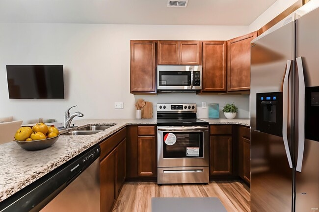 Foto del edificio - 7291 Bellacroft Dr
