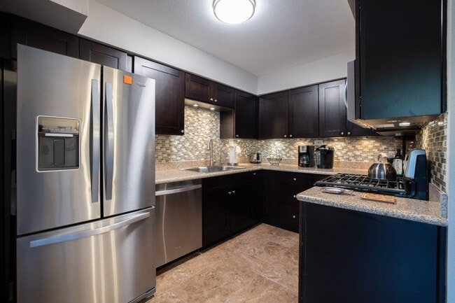 Foto del edificio - 4950 N Miller Rd