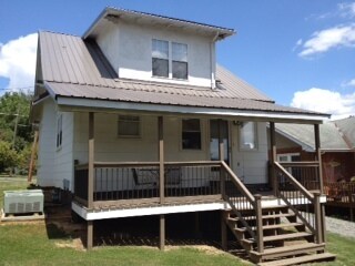 Foto del edificio - 923 E Hillcrest Dr