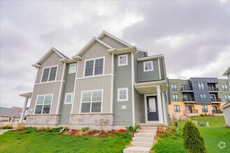 Building Photo - 903 Blue Crane Run