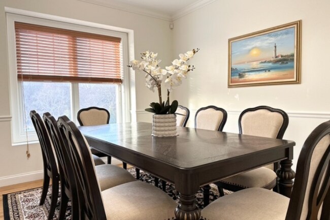 Foto del edificio - 37 Osborne Hill Dr