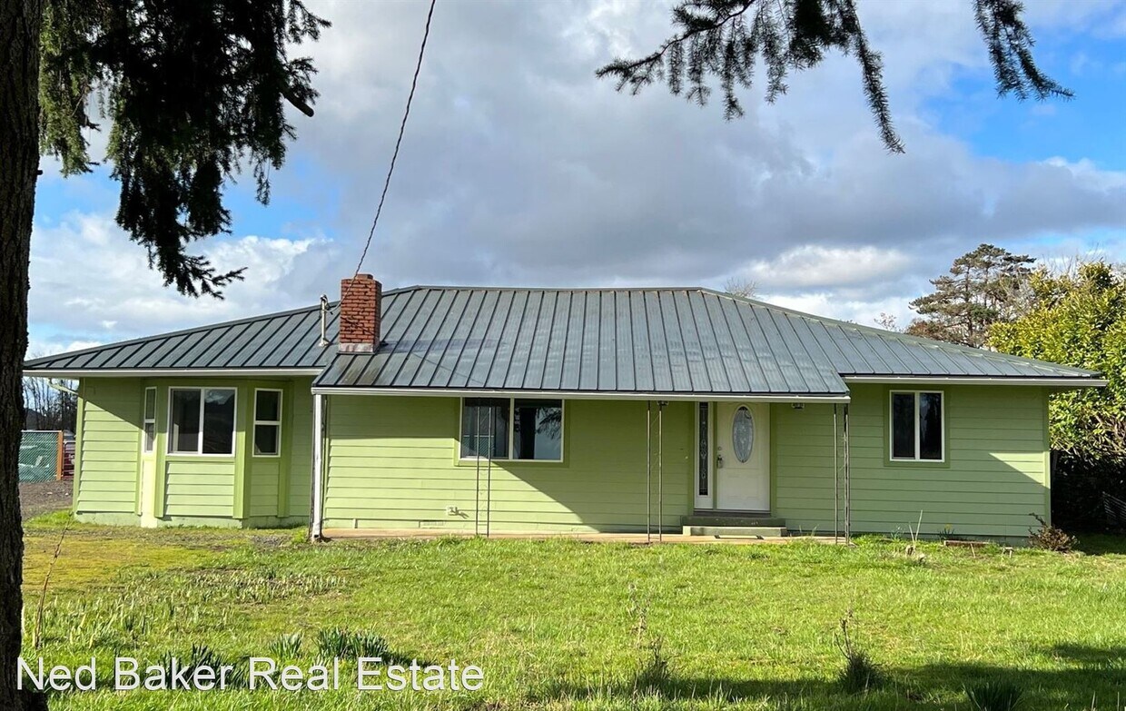 Primary Photo - 3 br, 2 bath House - 5661 Bear Lane SE