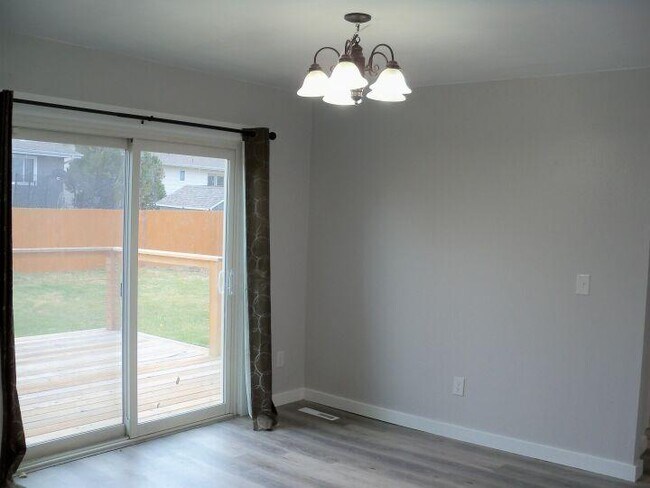 Foto del edificio - 6 bedroom in Billings MT 59105