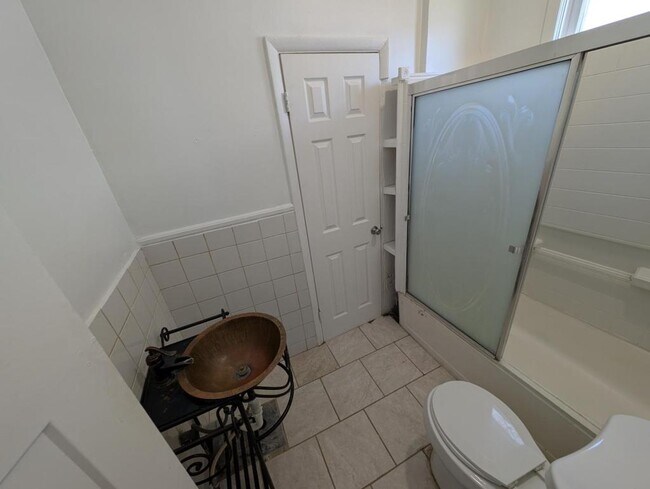 Foto del edificio - 323 Park St