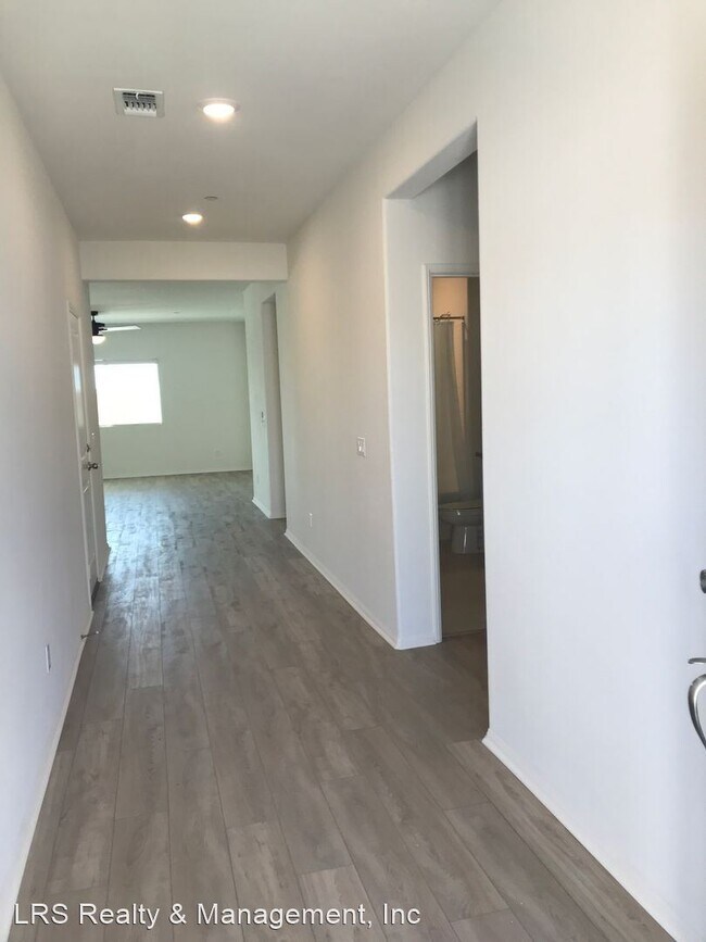 Foto del edificio - 4 br, 2 bath House - 10809 Asuncion Place