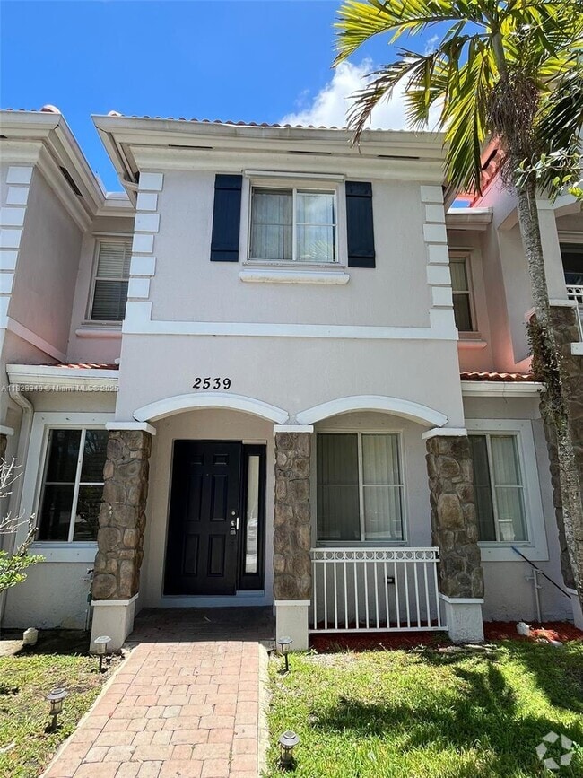 Building Photo - 2539 SW 82nd Ave