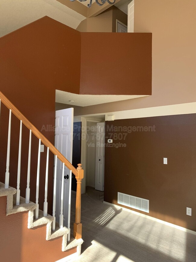 Foto del edificio - 212 Oxbow Dr