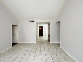 Building Photo - 5200 Weslayan St