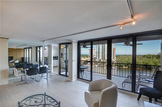 Foto del edificio - 936 Intracoastal Dr