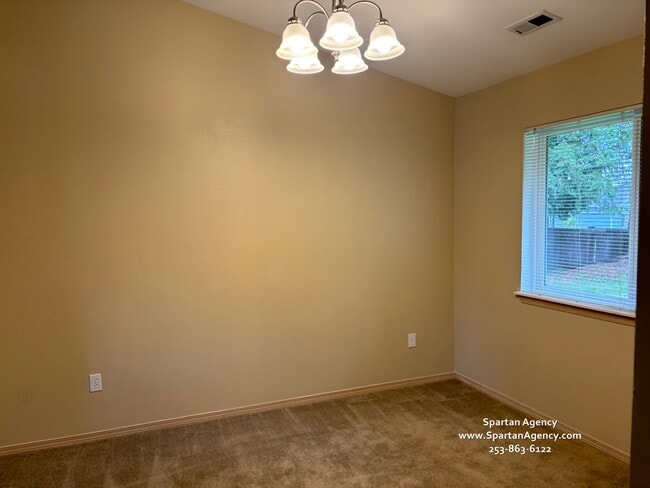 Foto del edificio - 13520 107th Avenue Ct E