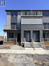 Building Photo - 567 Celestine Private